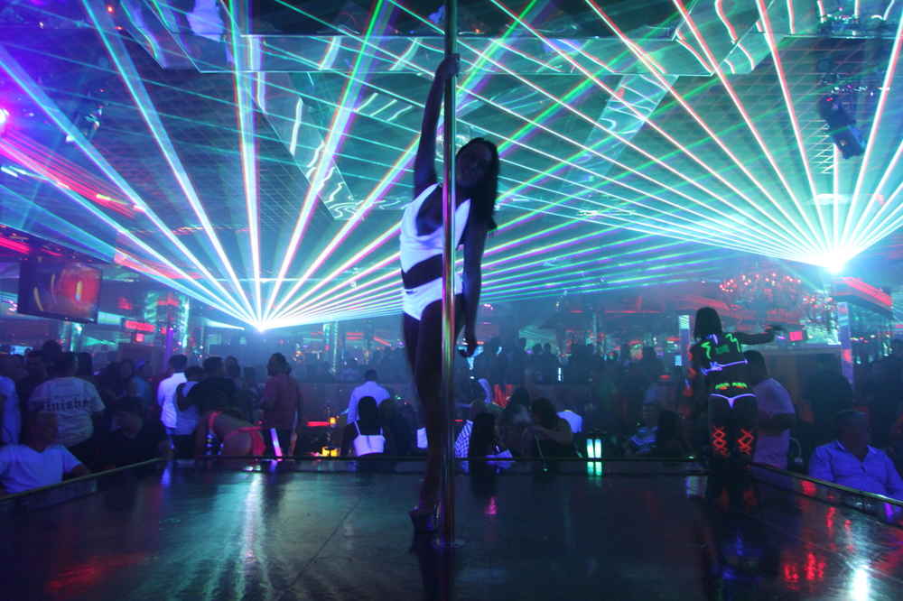 How To Pick Up A Stripper In A Strip Club EDM Vegas